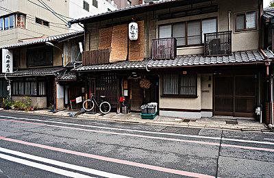 《最后的生还者1》导演：线性游戏更容易制作